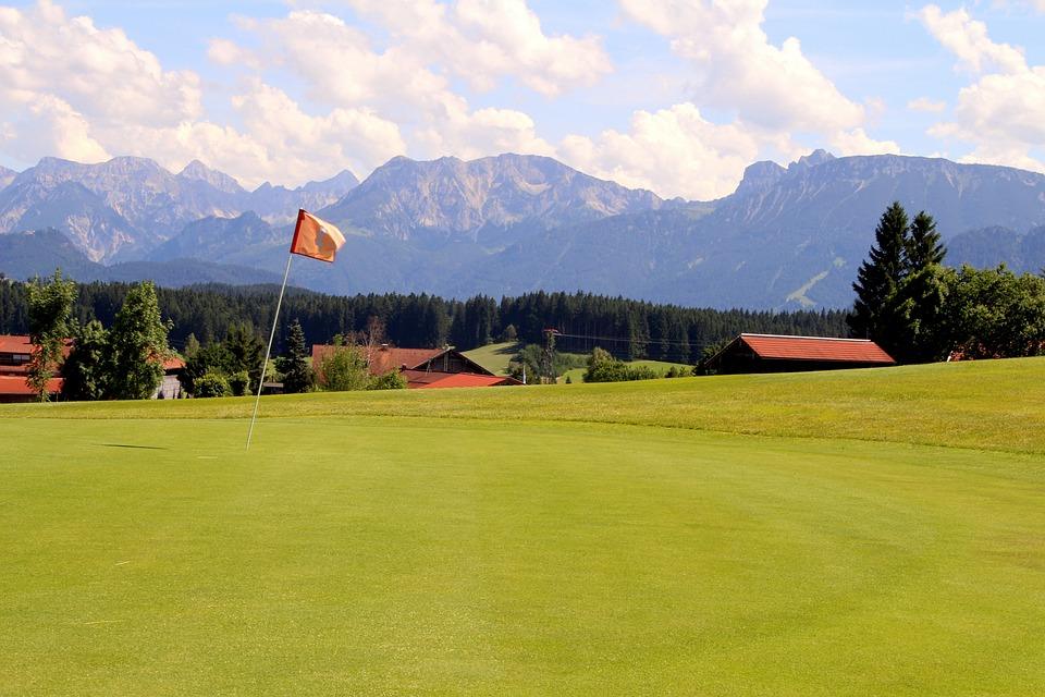 Holes In A Golf Course