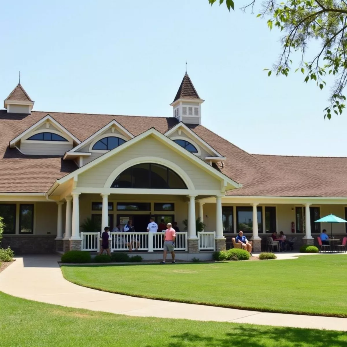 Alhambra Golf Course Clubhouse