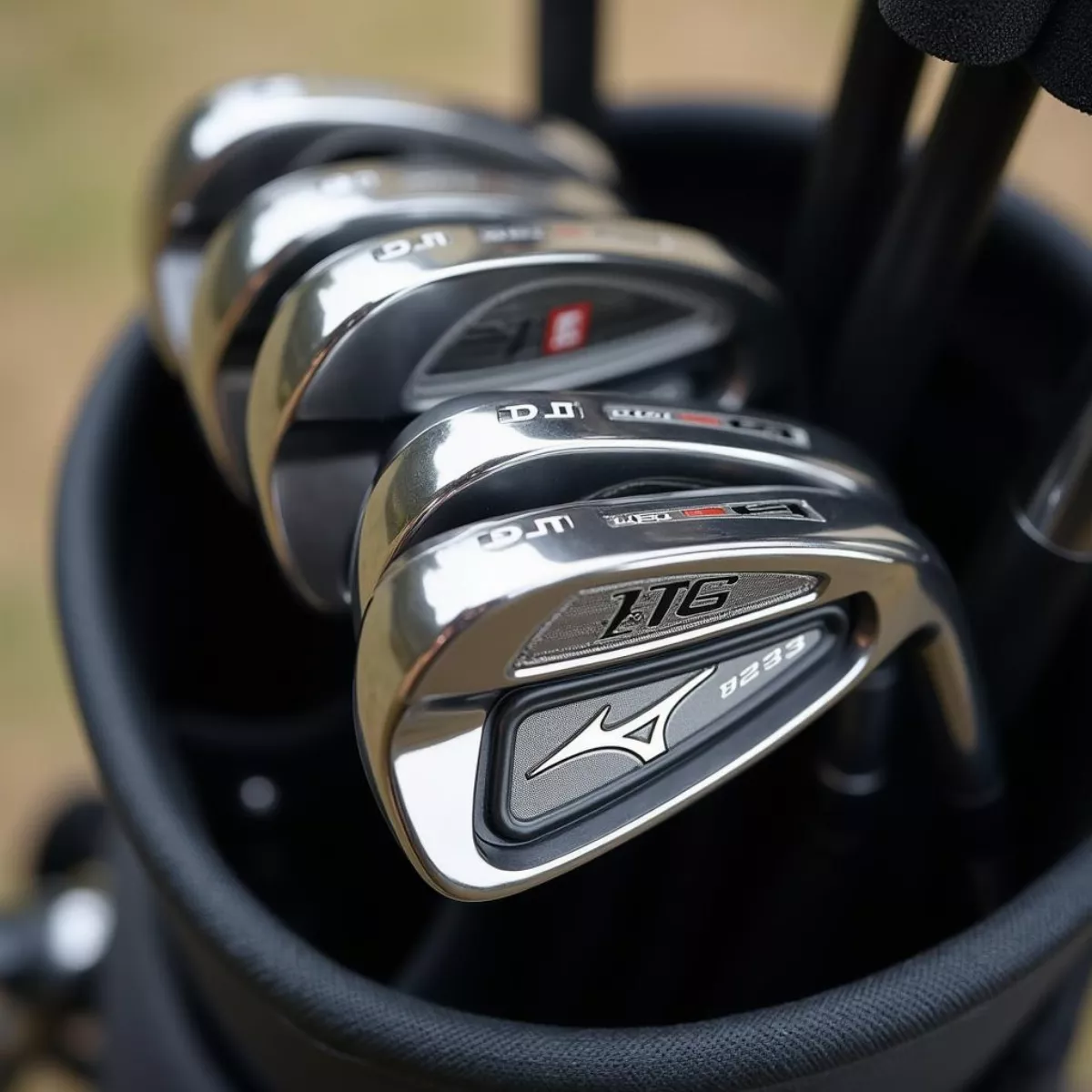 Mizuno Jpx 923 Hot Metal Irons In Golf Bag