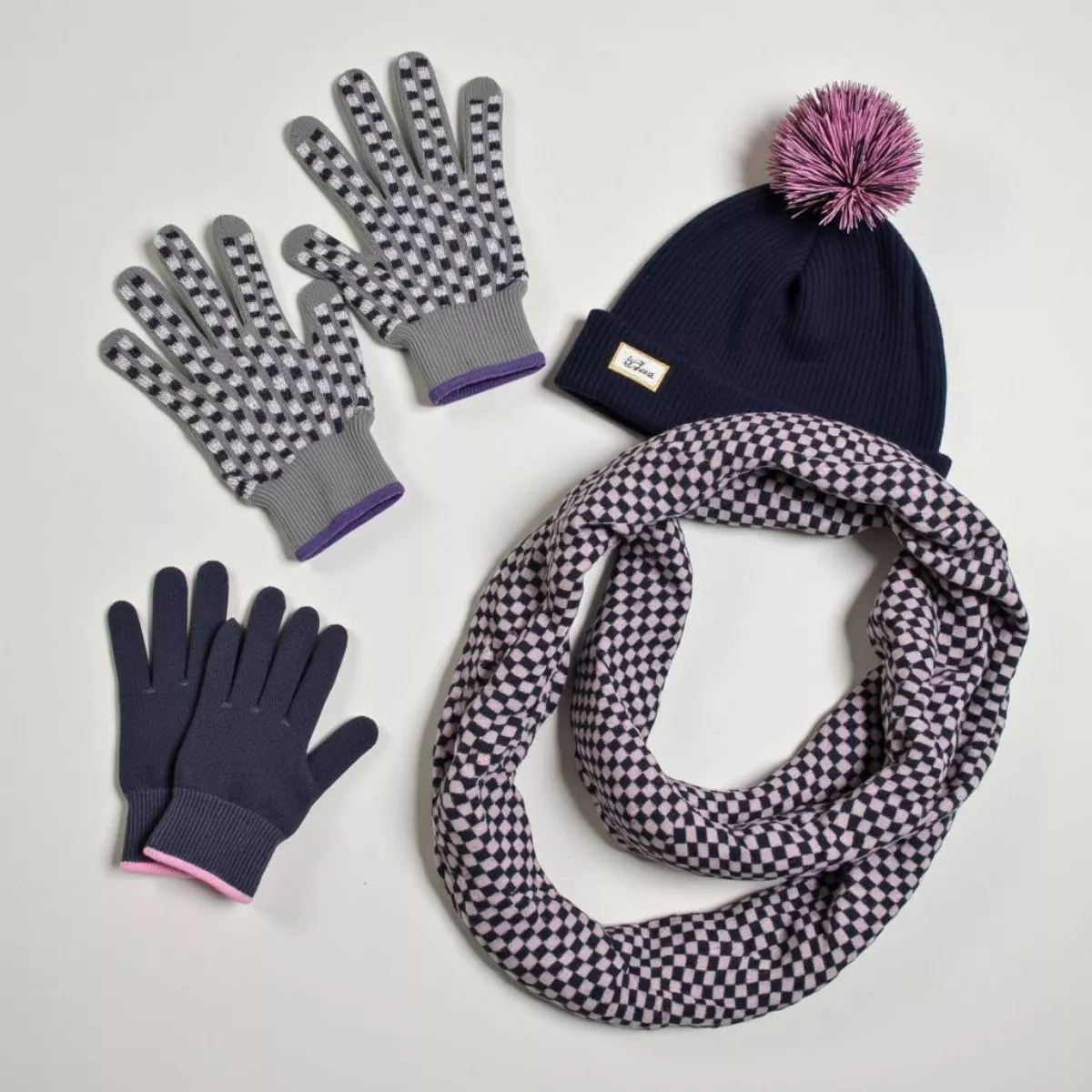 Essential Winter Golf Accessories For Women